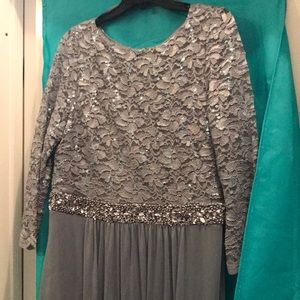 3/4 sleeve evening gown